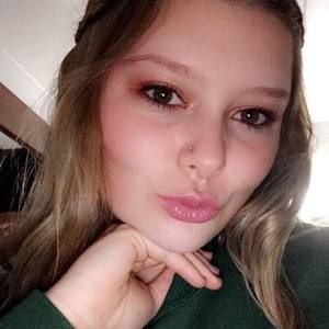 Meet your Posher, Ally